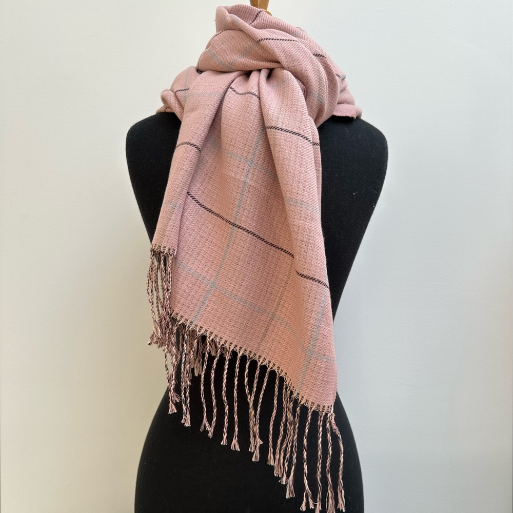 NWOT Reversible Long Scarf Pink Plaid.